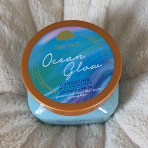 Tree Hut Ocean Glow Scrub